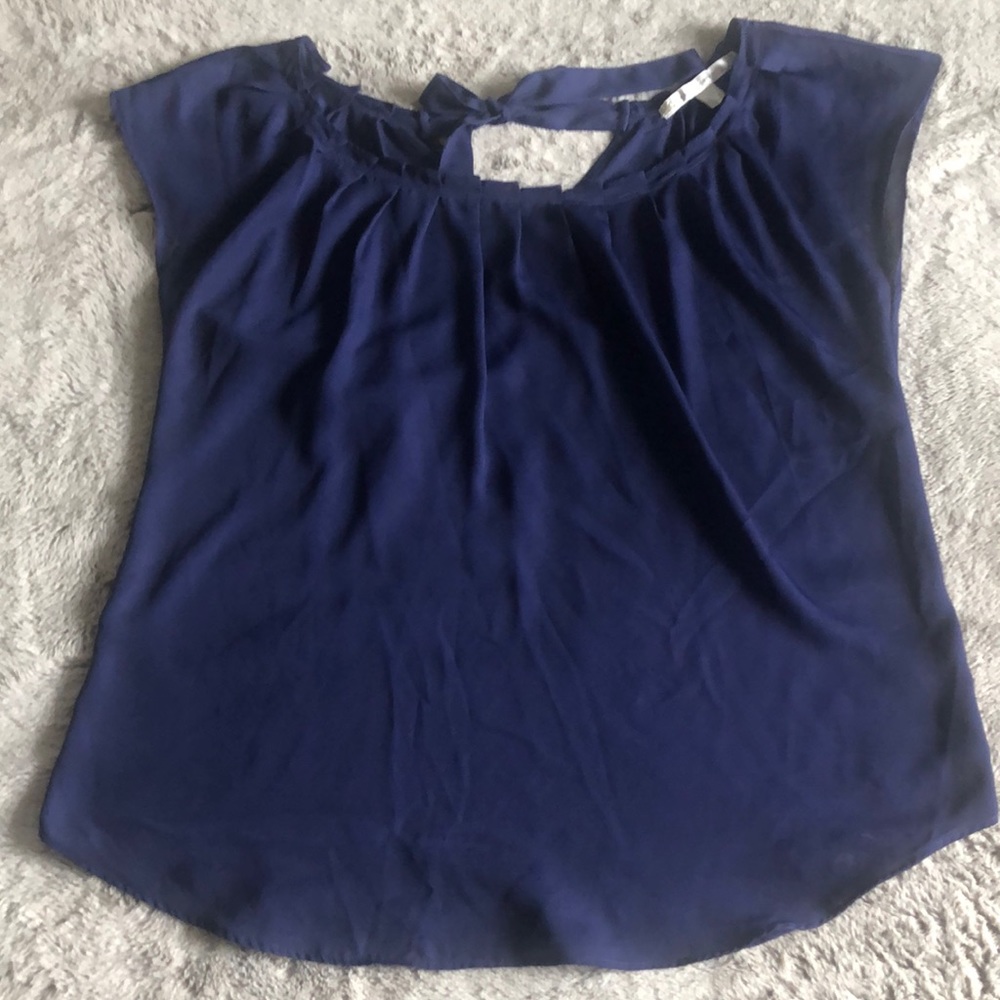 Light weight top